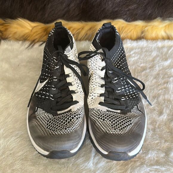 Nike shoes 9 (5000H) - Picture 1 of 9